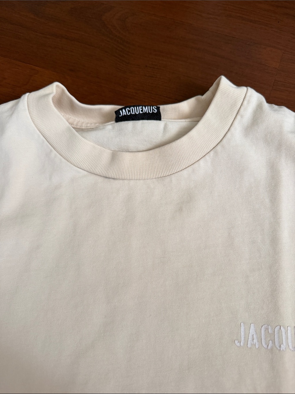 Jacquemus Cream Short-Sleeve Logo T-Shirt - Picture 2 of 6